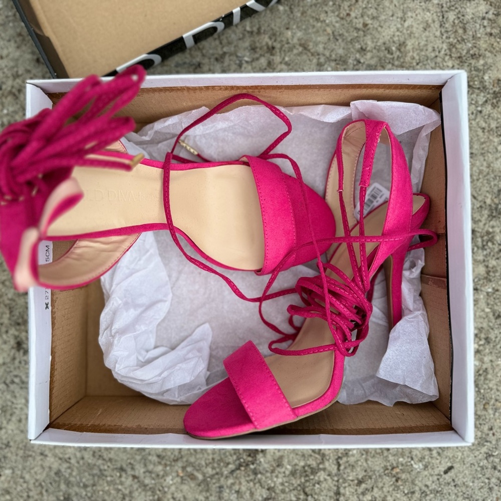 Elegant Pink Strappy Sandals